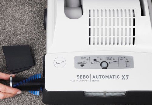 SEBO Automatic X7 Premium brush removal